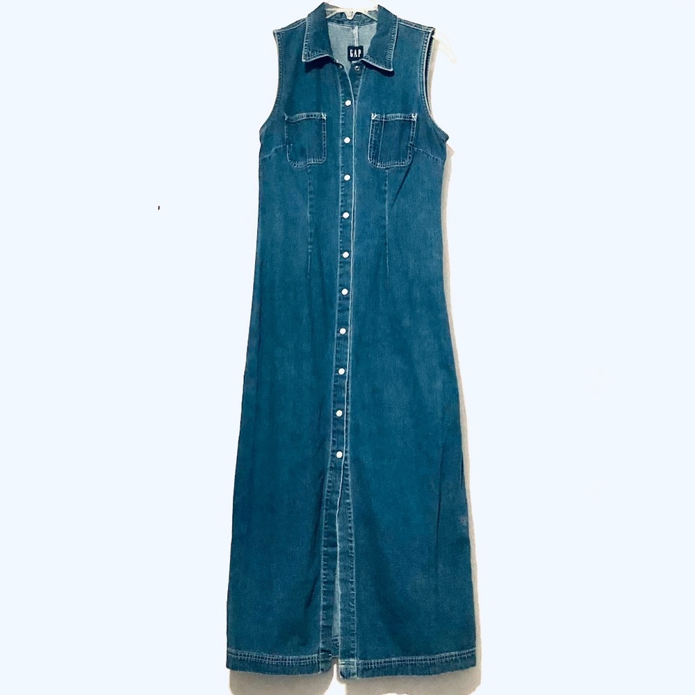 ‘Gap 90s Denim Sleeveless Button down denim Dress MEDIUM